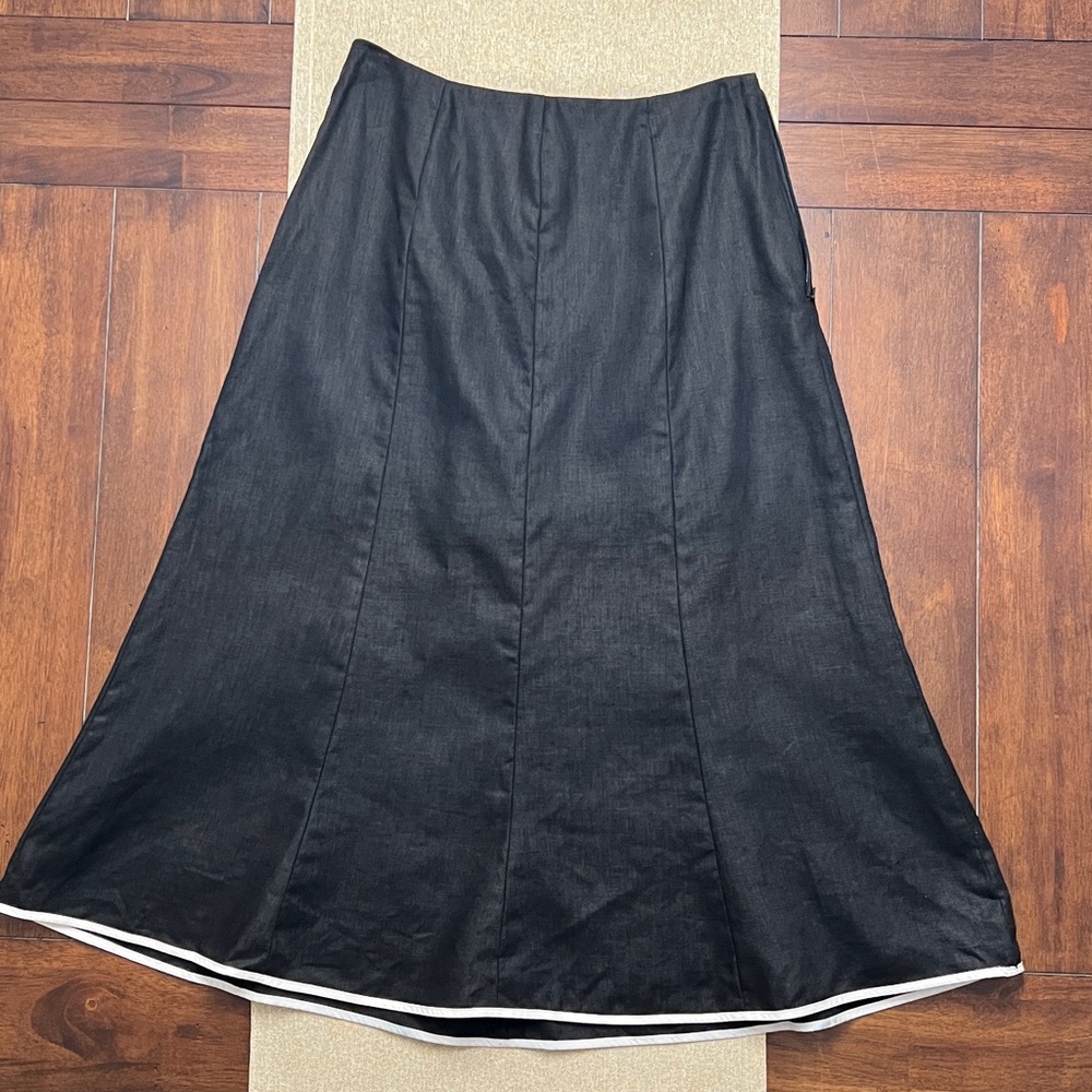 ❤️Talbots Linen A Line skirt black with white trim hemline